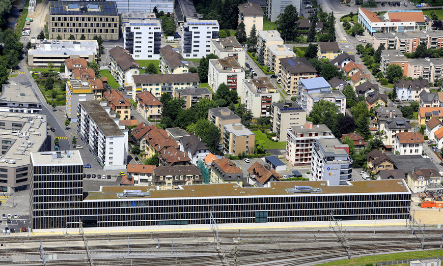 Strate J, Campus de formation tertiaire (photo de Roger Meier)